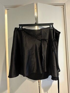 Princess Polly Black Wrap Satin Women's Skirt